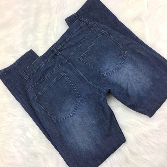 Men’s Lions Crest Blue Jeans - Picture 2 of 4